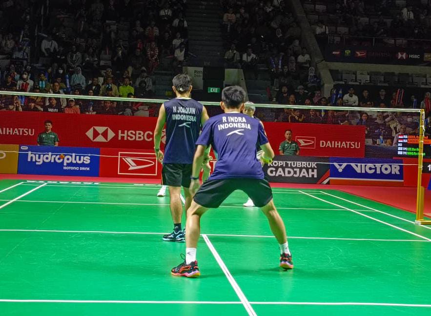 Indonesia Masters 2026: Drama Tiga Gim, Raymond/Joaquin Buat Satu Istora Senam Jantung 